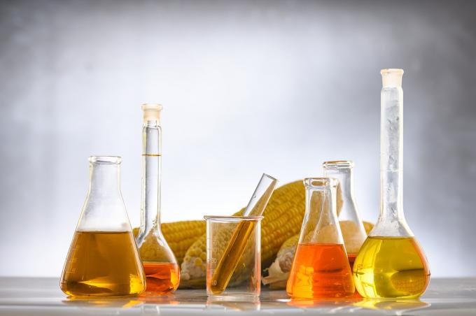 Revestimiento de fertilizantes de liberación lenta para la urea utilizados para mejorar la compatibilidad en los usos finales 0